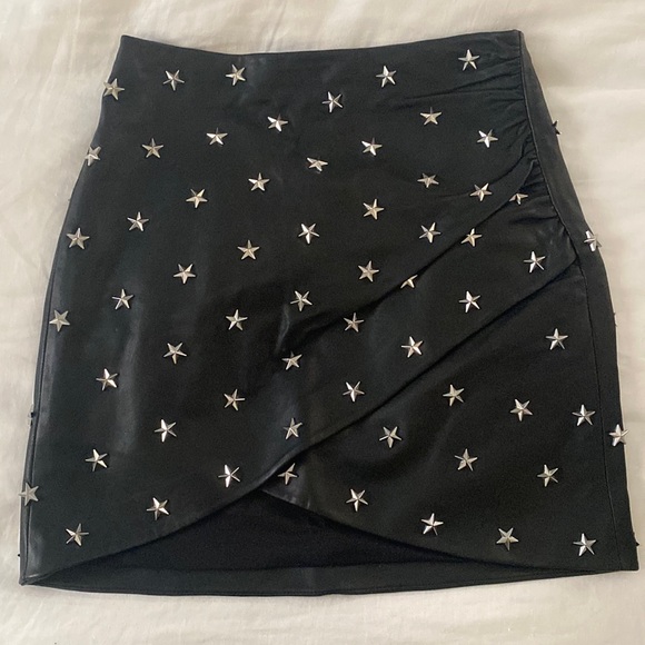 Alice & Olivia Black Leather Skirt - Picture 1 of 4